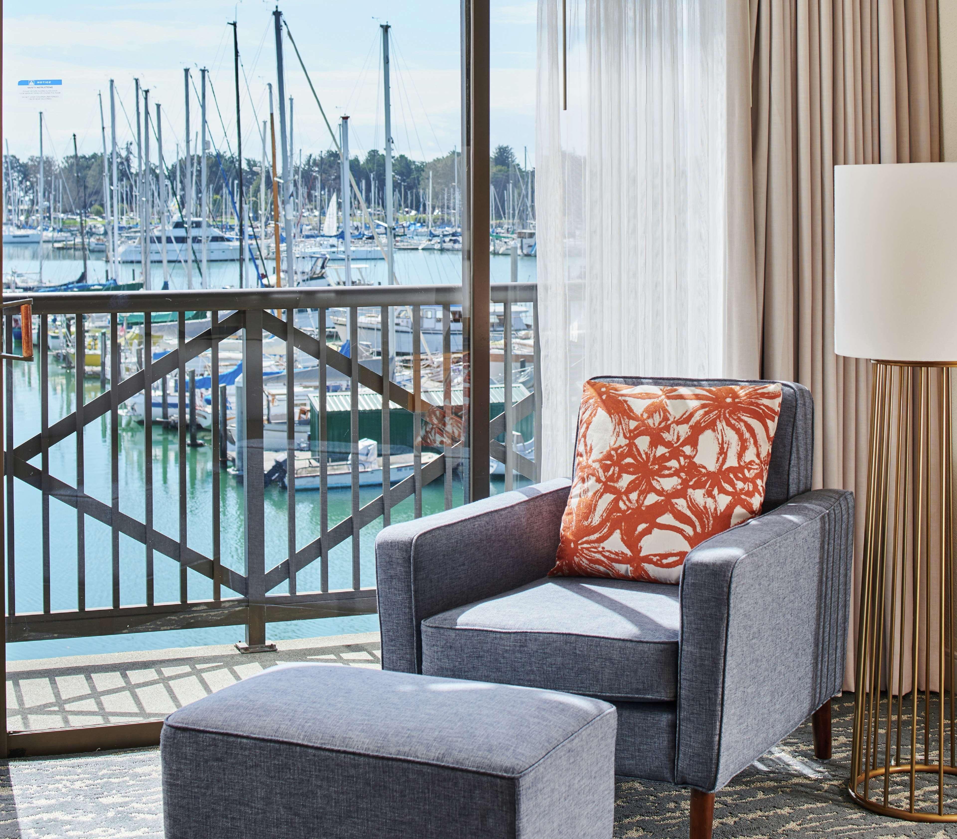 Doubletree By Hilton Marina Hotel 4*