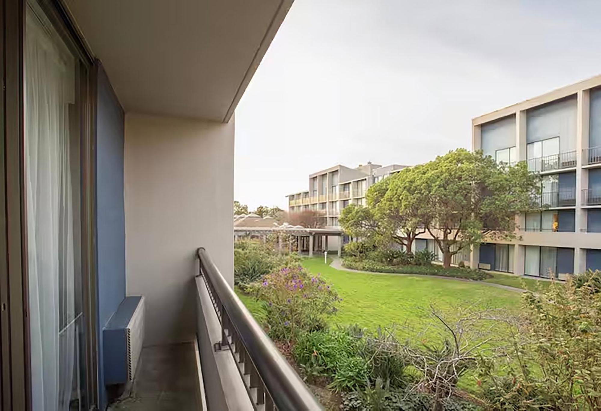 Doubletree By Hilton Marina Hotel Berkeley