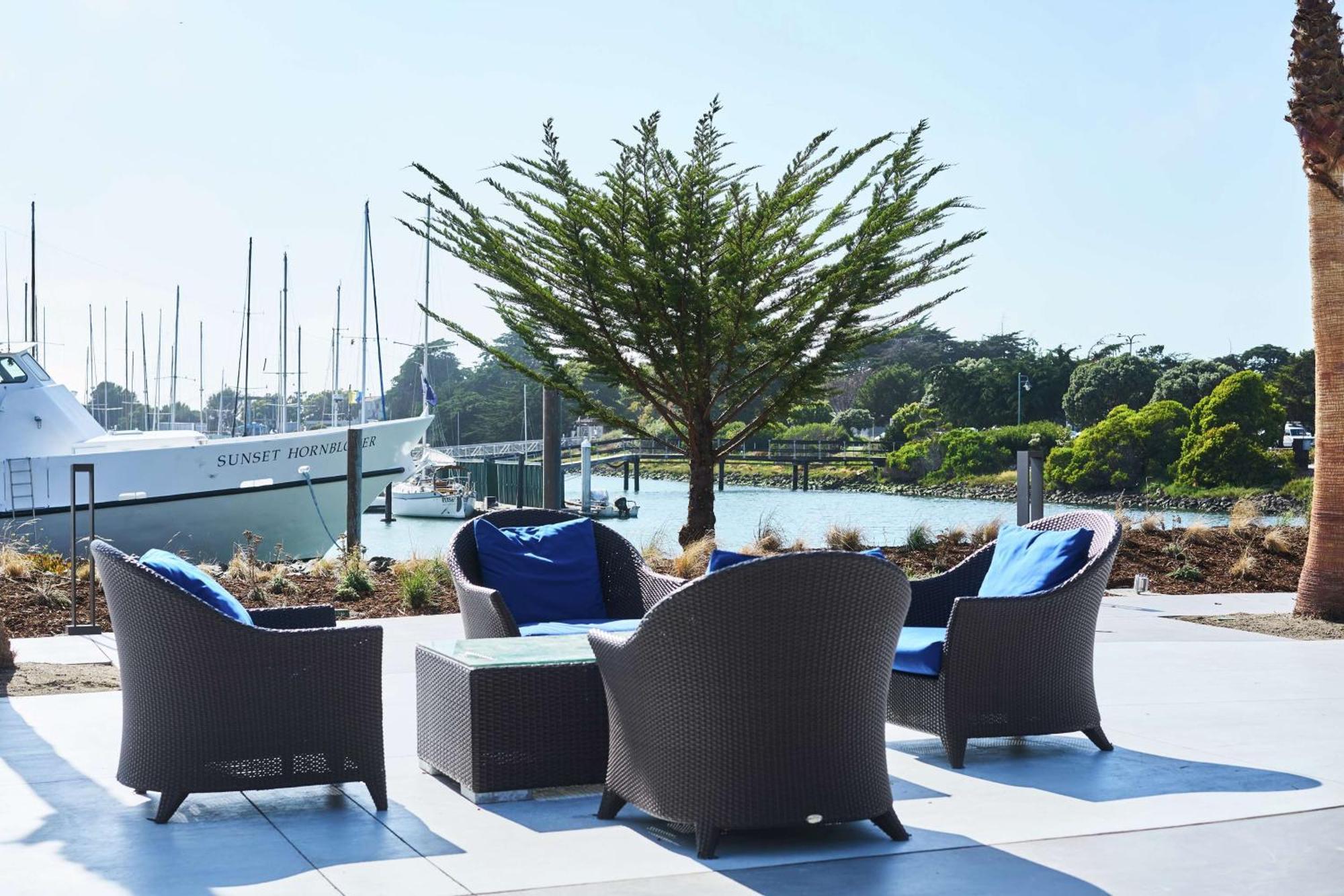 Hotel Doubletree By Hilton Marina 4*
