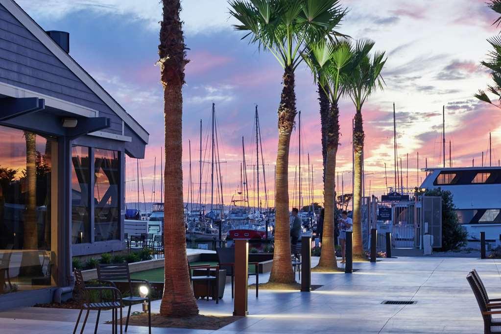 Doubletree By Hilton Marina