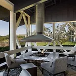 DoubleTree by Hilton Hotel Berkeley Marina 