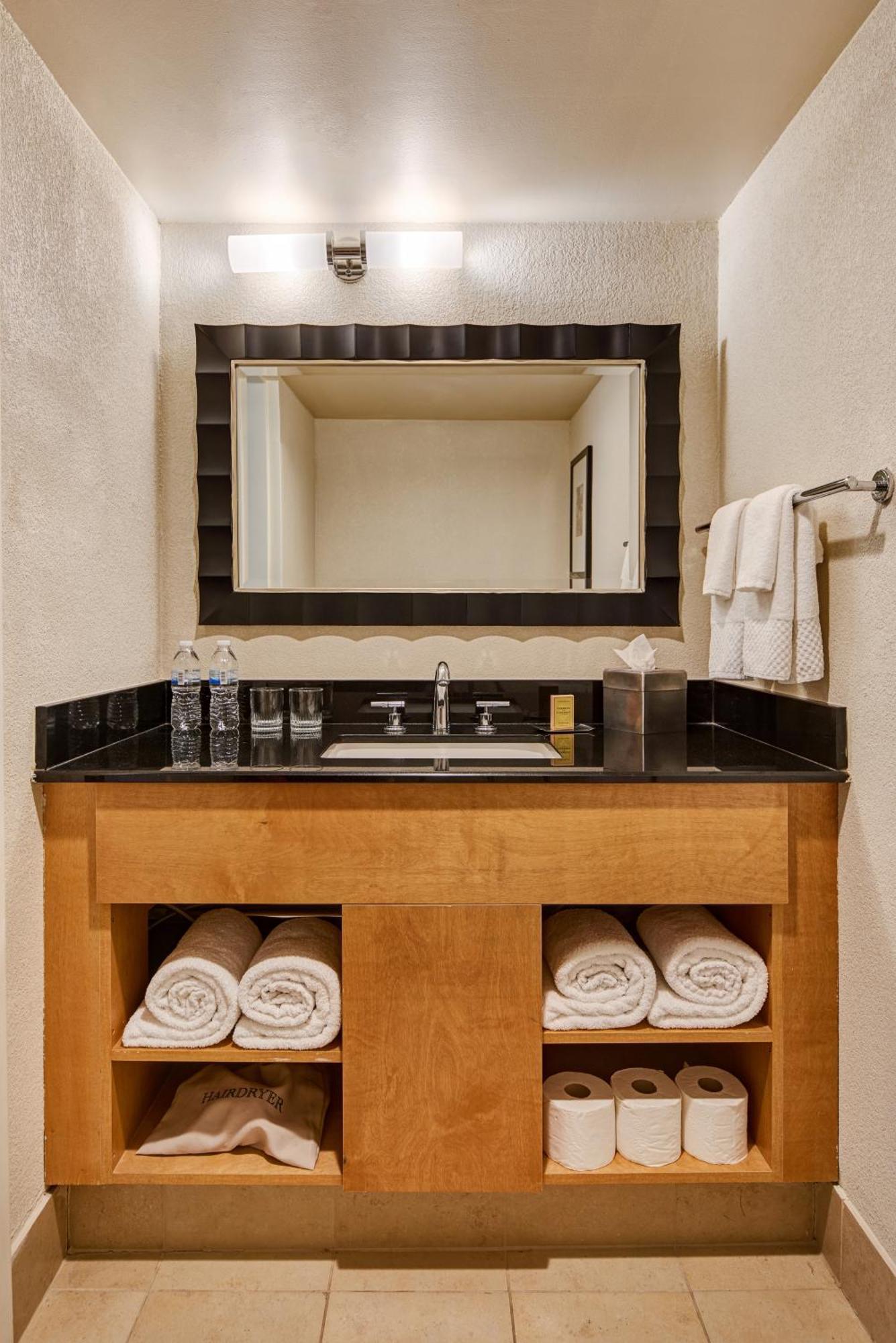 Doubletree By Hilton Marina Berkeley