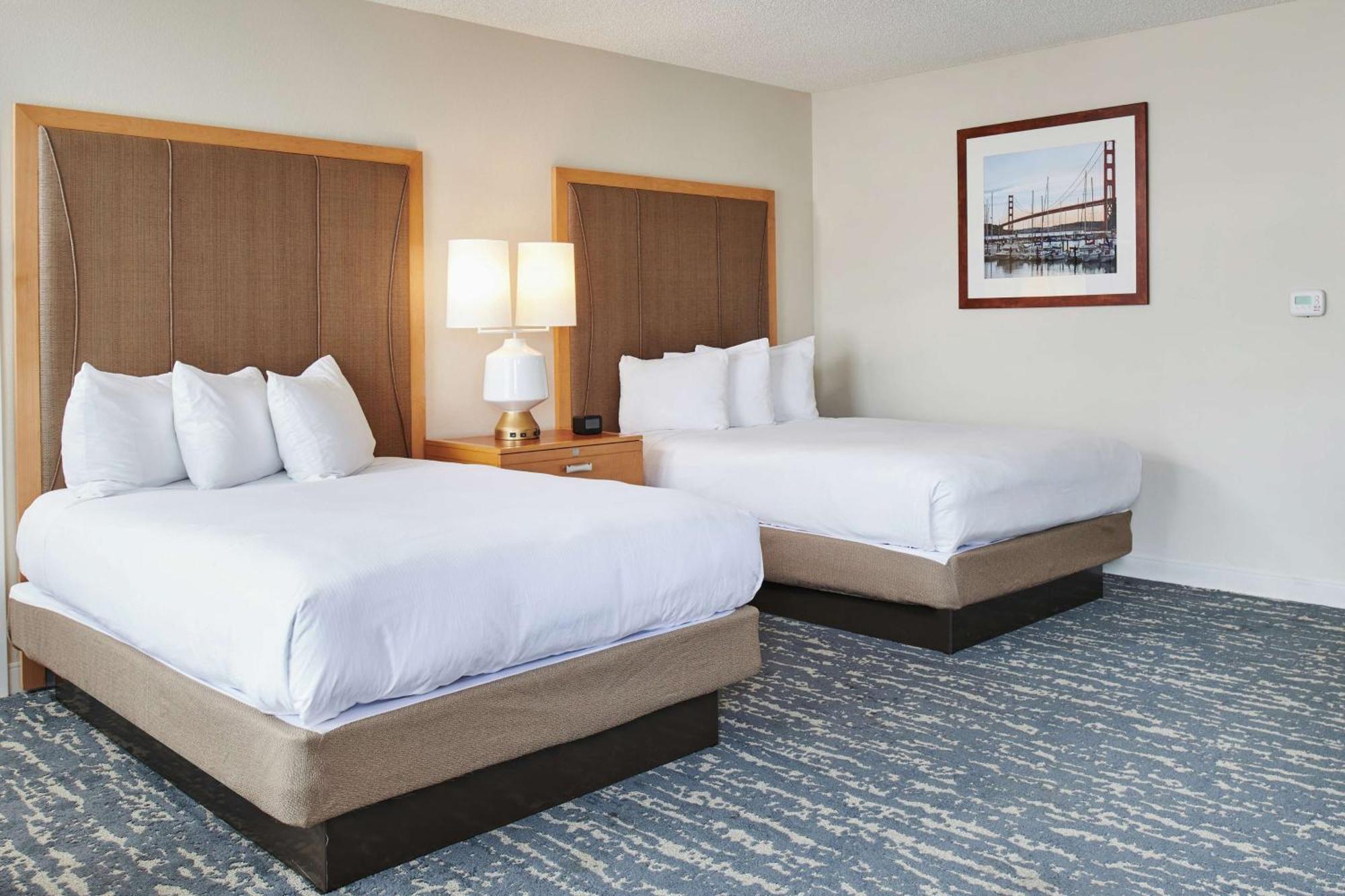 Hotel Doubletree By Hilton Marina 4*